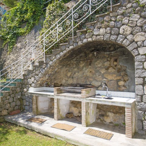 Descend this stony staircase and fire up the barbecue for an easy dinner at home