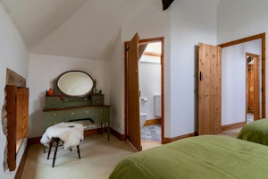 Country Barn Escape image 8