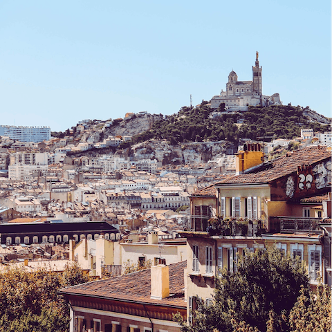Explore all of Marseille, boasting vibrant markets, fascinating museums and friendly bars