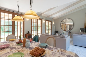 Gleam of Antibes image 14