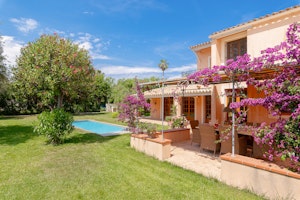Gleam of Antibes image 11