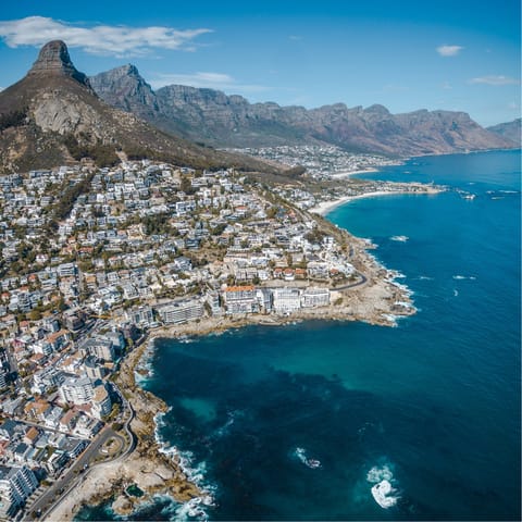 Explore Cape Town and it's attractions such as vibrant Bree Street