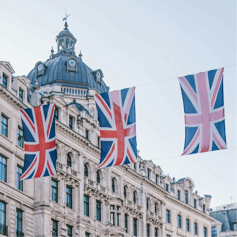 Explore the iconic sights of central London – a short tube ride away