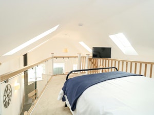The Manor Abode image 11