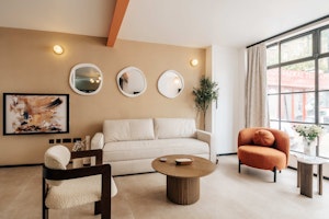 Primrose Hill Mews image 1