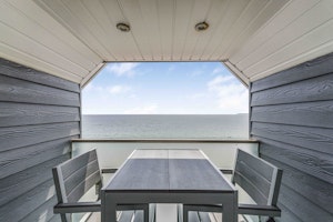 The Seaside Tale image 12