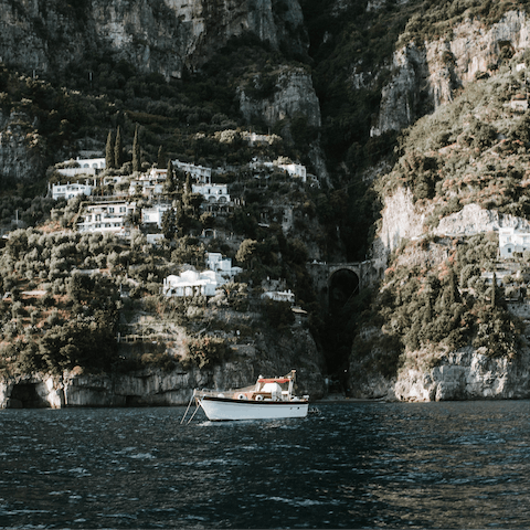Experience the majestic beauty of the Amalfi coast from Praiano