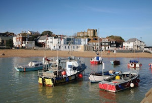 The Sea Gathers image 5