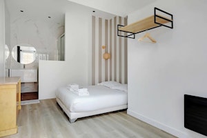Lofted Charm image 13