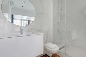 Lofted Charm image 12