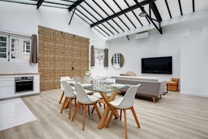 Lofted Charm image 1