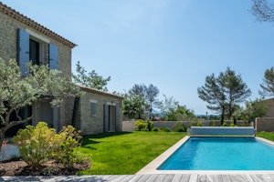 Gorgeous Gordes image 1