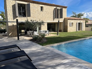 Gorgeous Gordes image 8