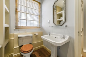 The Pimlico Parlour image 9