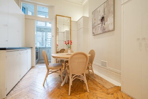 Belgravia Delight image 9