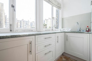 Belgravia Delight image 6