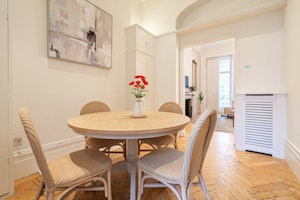 Belgravia Delight image 3