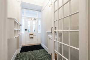 Belgravia Delight image 2