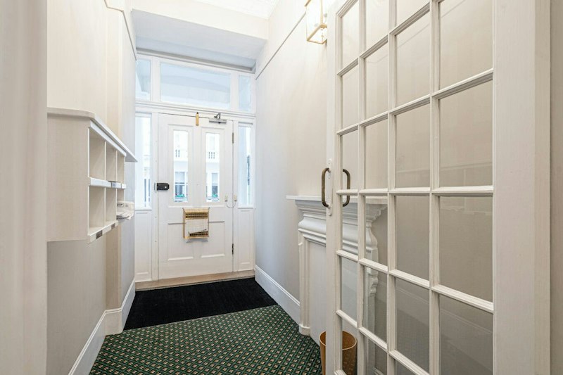 Belgravia Delight additional image