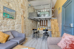 Artisan Abode image 1