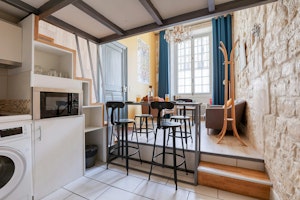 Artisan Abode image 8