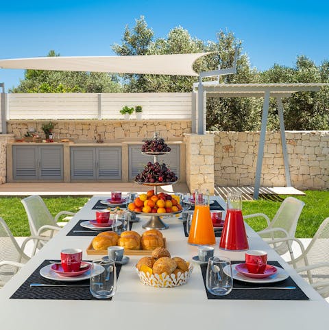 Lay the table for alfresco lazy brunches in the private gardens