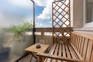 Quiet Urban Retreat image 9