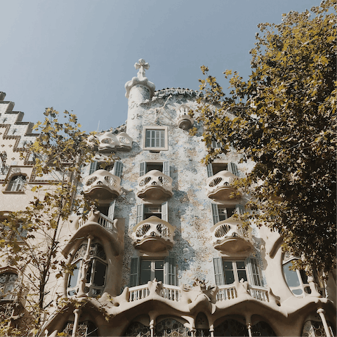 Admire Barceolina's Guadí architecture on Las Ramblas, 100m away