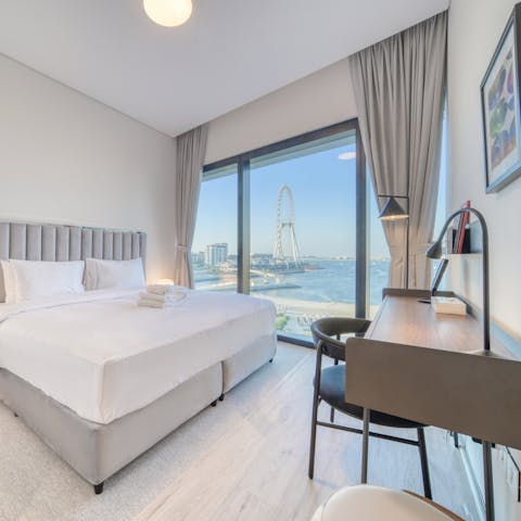 Wake up to magnificent views of the Dubai Eye or catch up on a few emails at the dedicated desk