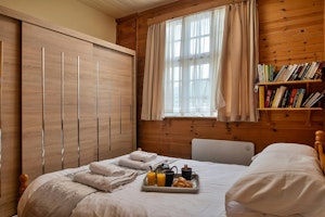 Estuary Retreat image 4