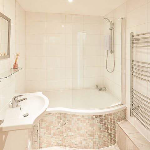 Treat yourself to a luxurious bubble bath after a day spent touring the town on foot