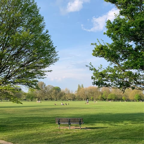 Begin your day with a refreshing stroll around Wandsworth Common