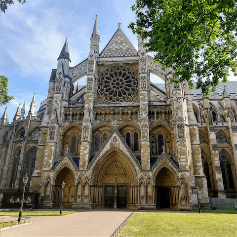 Cross the River Thames and visit the spectacular Westminster Abbey, a twenty-minute walk away