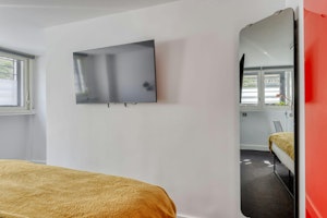 Modern Time image 10