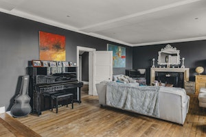 Coastal & Tranquil image 11