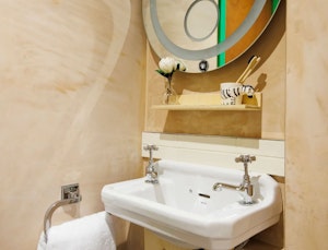 Embers Lodge image 6