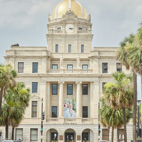 Stay right in the heart of Savannah's gorgeous Historic District and admire the 18th-century landmarks 