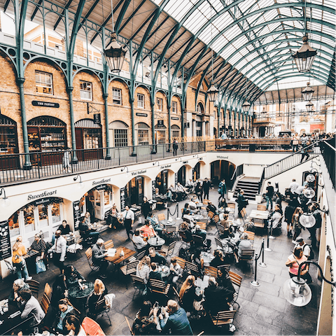 Stay in Covent Garden, and explore the local shops, restaurants and bars