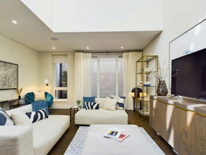 Cerise Mews image 12