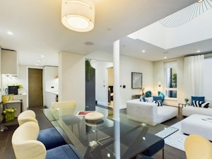 Cerise Mews image 8