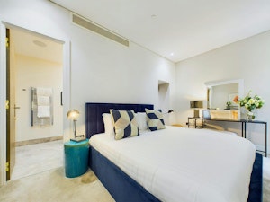 Cerise Mews image 4