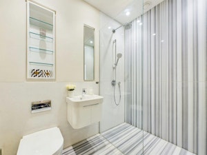 Cerise Mews image 3