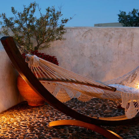 Spend evenings hanging out in the hammocks – a glass of Greek wine in hand