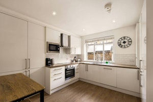 Quiet on Marylebone image 14