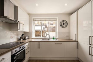 Quiet on Marylebone image 9