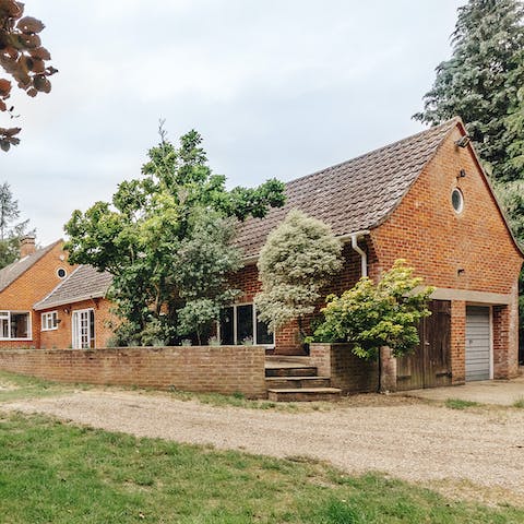 Stay in a cosy cottage on the sprawling Worlingham estate