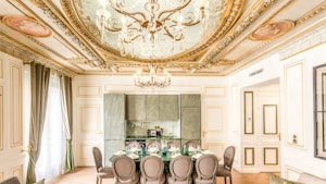 Parisian Pot of Gold image 1
