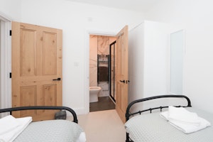 A Northward Haven image 6