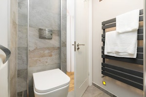 Regency Retreat image 13