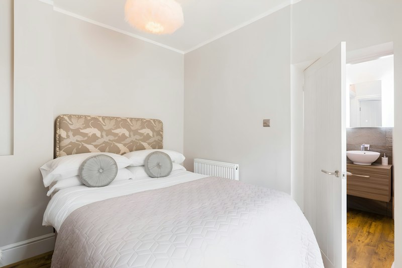 Regency Retreat additional image